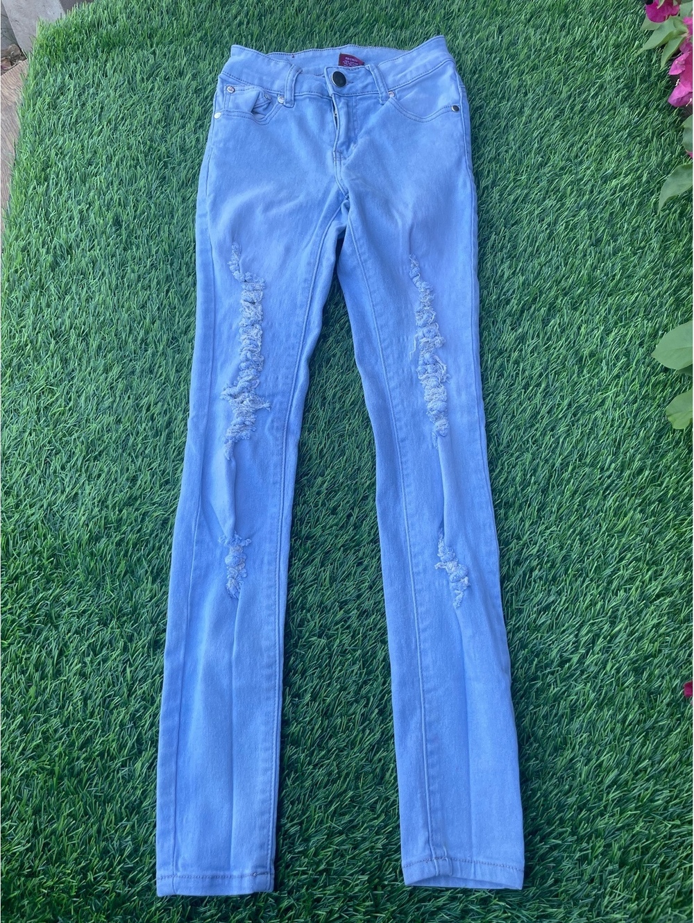 T&Y Fashion Light Blue Distressed Skinny Jeans Size 1/2